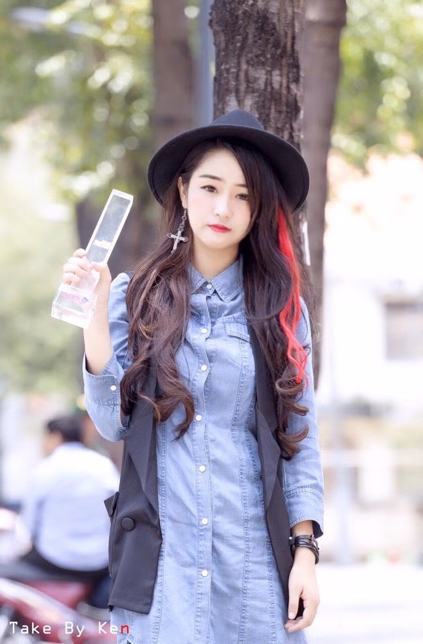 Năm 2016 Bảo My xuất sắc trở thành quán quân của một cuộc thi stylist.
