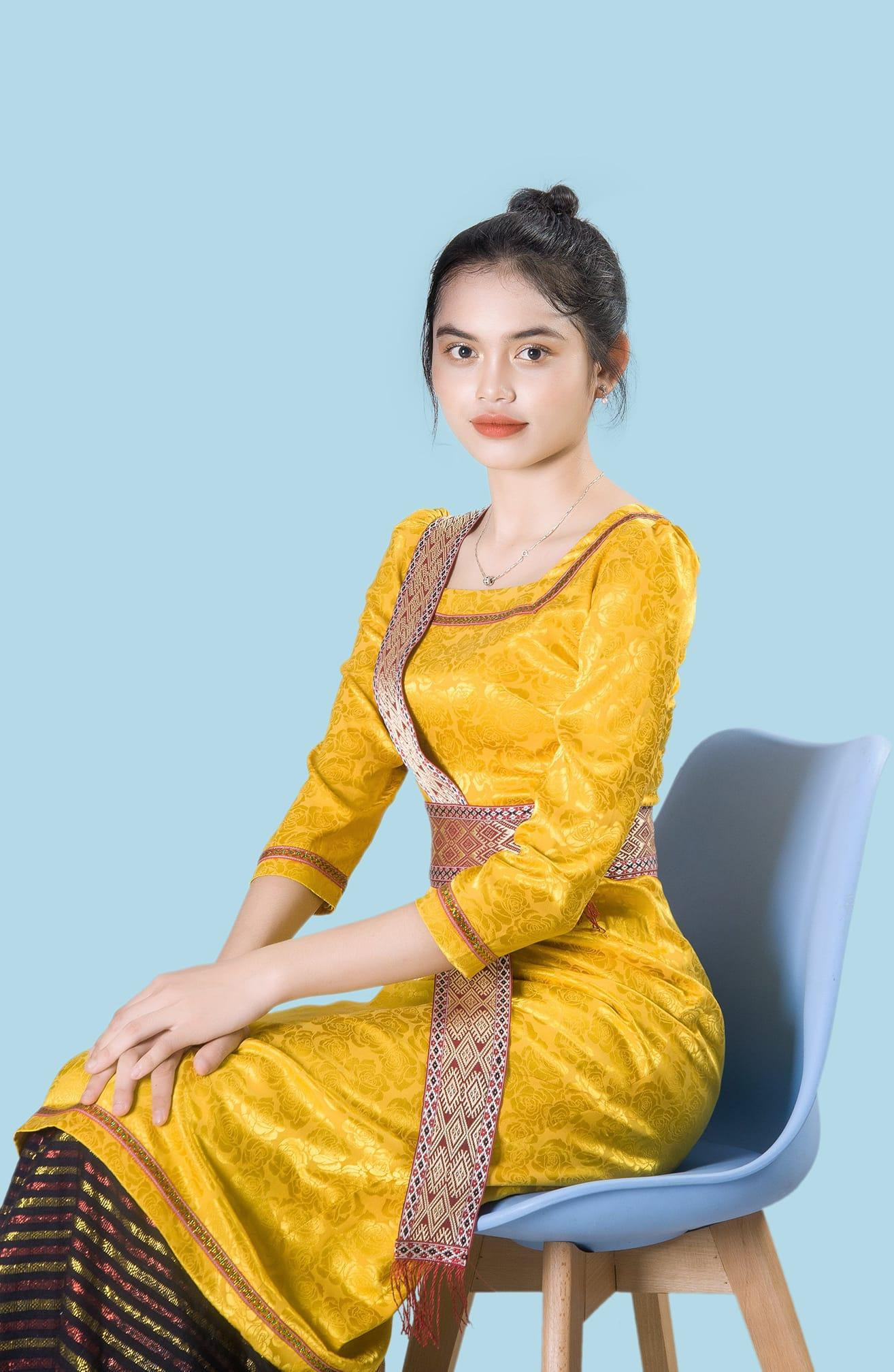 Huyền Trân mong muốn truyền bá nét đẹp văn hóa, truyền thống của dân tộc Chăm đến bạn bè bốn phương thông qua cuộc thi Hoa hậu Hoàn vũ Việt Nam 2021. Huyền Trân mong muốn truyền bá nét đẹp văn hóa, truyền thống của dân tộc Chăm đến bạn bè bốn phương thông qua cuộc thi Hoa hậu Hoàn vũ Việt Nam 2021.