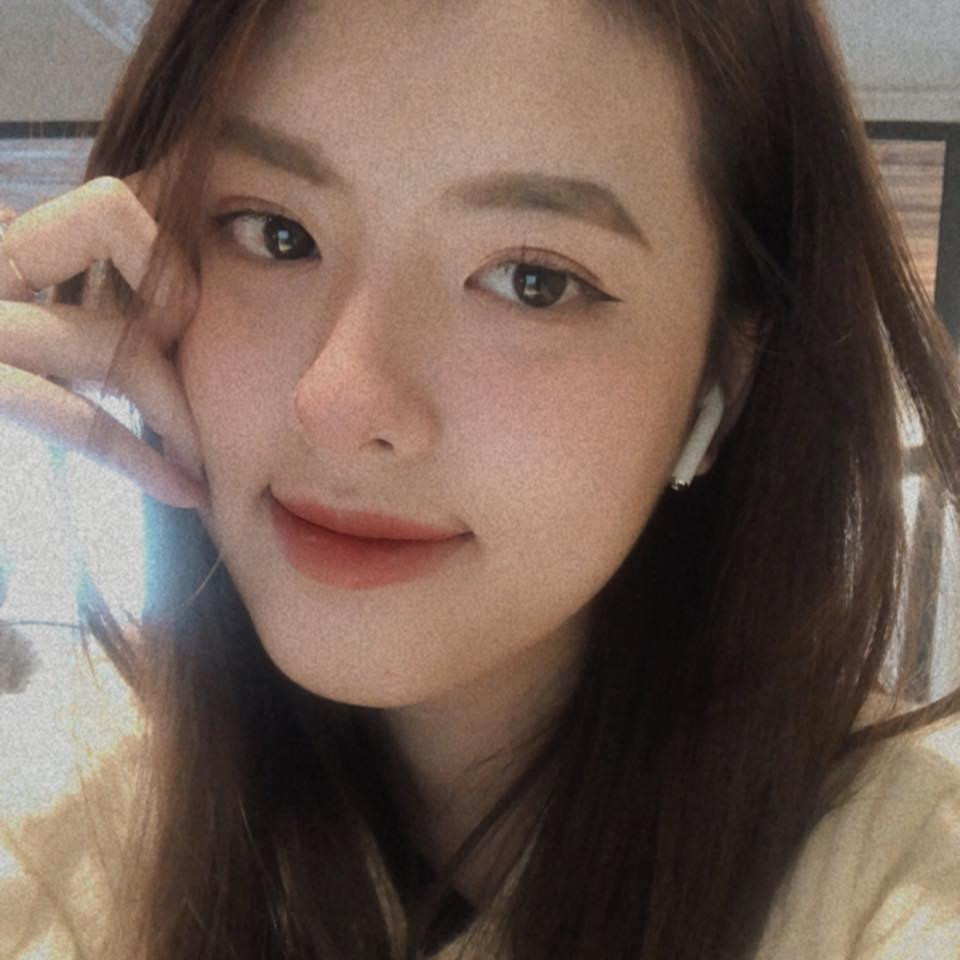 Ngọc Mai- sinh viên năm 3 Học viện Báo chí và Truyên truyền Ngọc Mai- sinh viên năm 3 Học viện Báo chí và Truyên truyền