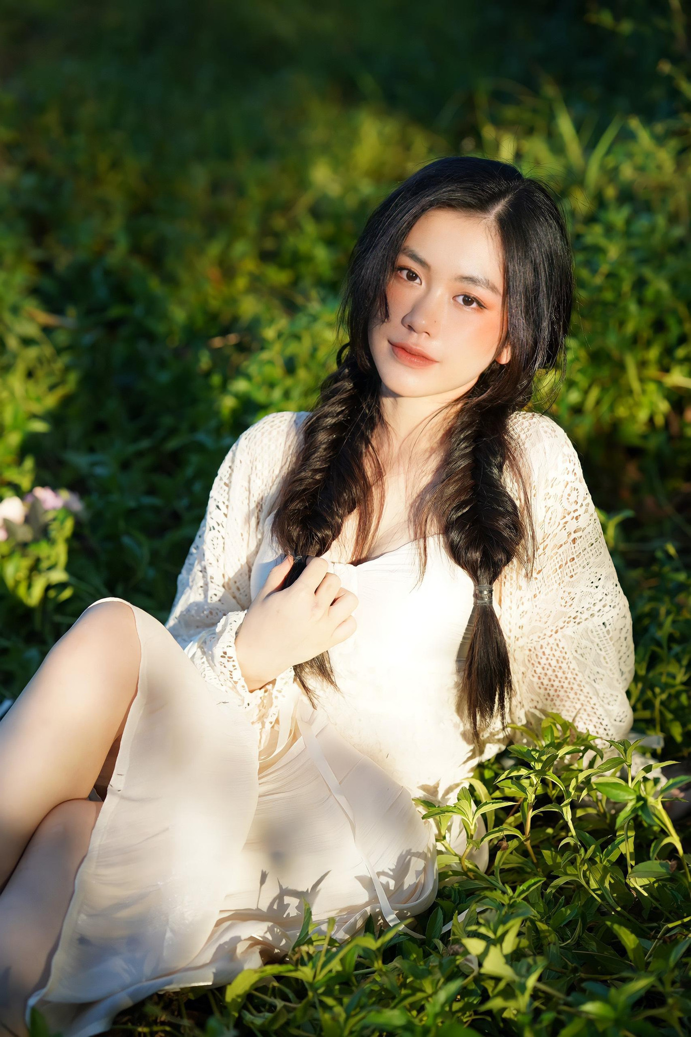 Cô gái 18 tuổi bắt đầu thử sức với nghề mẫu ảnh.