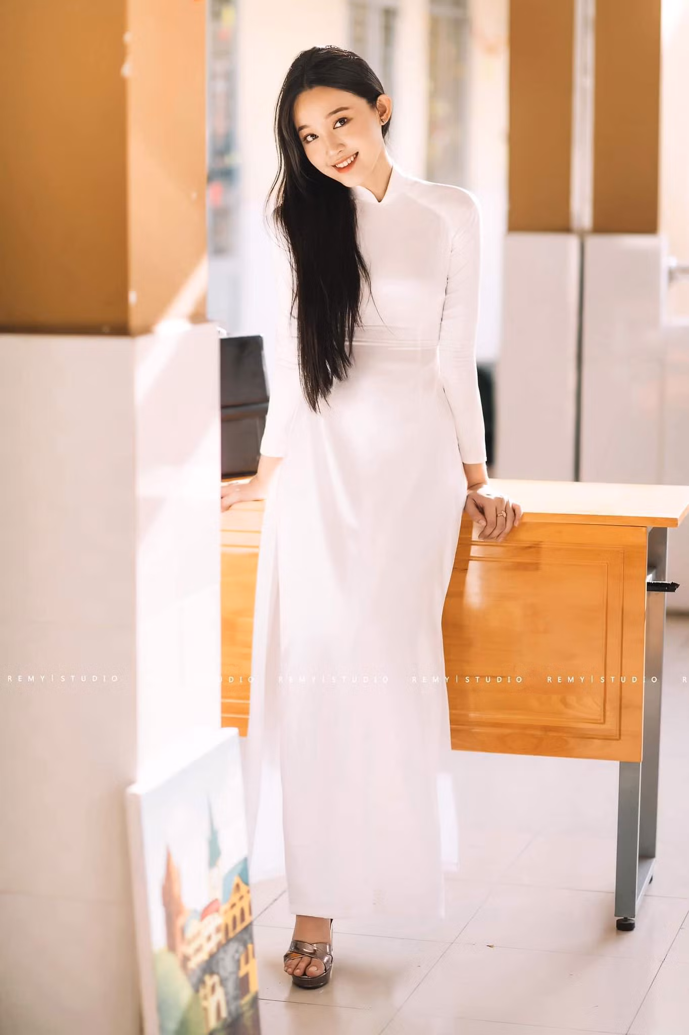 Năm 2019 Tiên đừng đạt giải Á Khôi Duyên dáng sông Vàm.