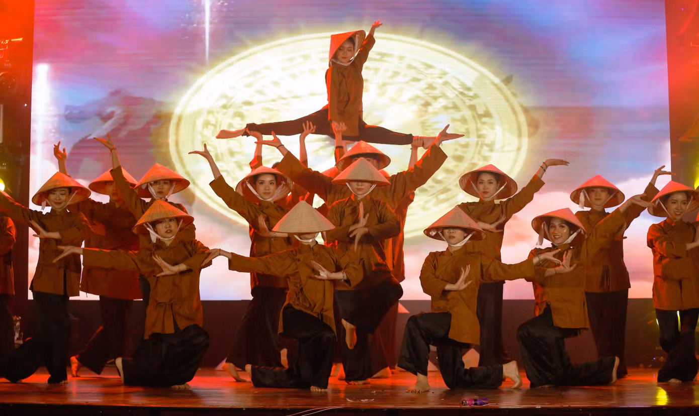 Các tiết mục của đêm nhạc hội Welcome to AJC luôn để lại nhiều dấu ấn cảm xúc khó phai trong tâm trí khán giả.