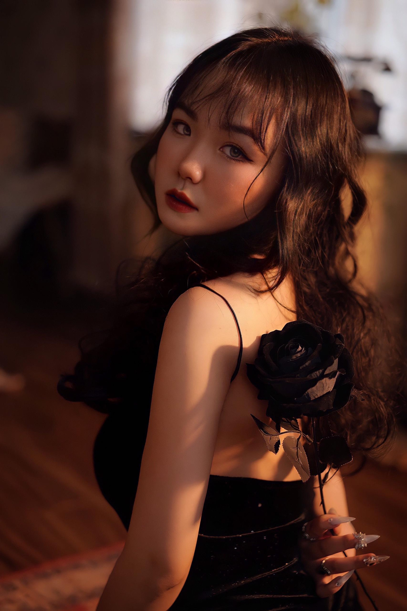 Sự ra đi của người bạn năm đó để lại nỗi mất mát to lớn cho Ngân.