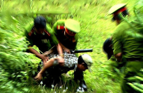 Đánh sập đường dây mua bán, vận chuyển hơn 1.200 bánh heroin ảnh 3