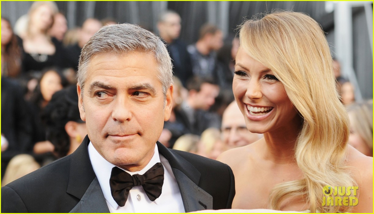 Tài tử George Clooney và bạn gái Stacy Keibler
