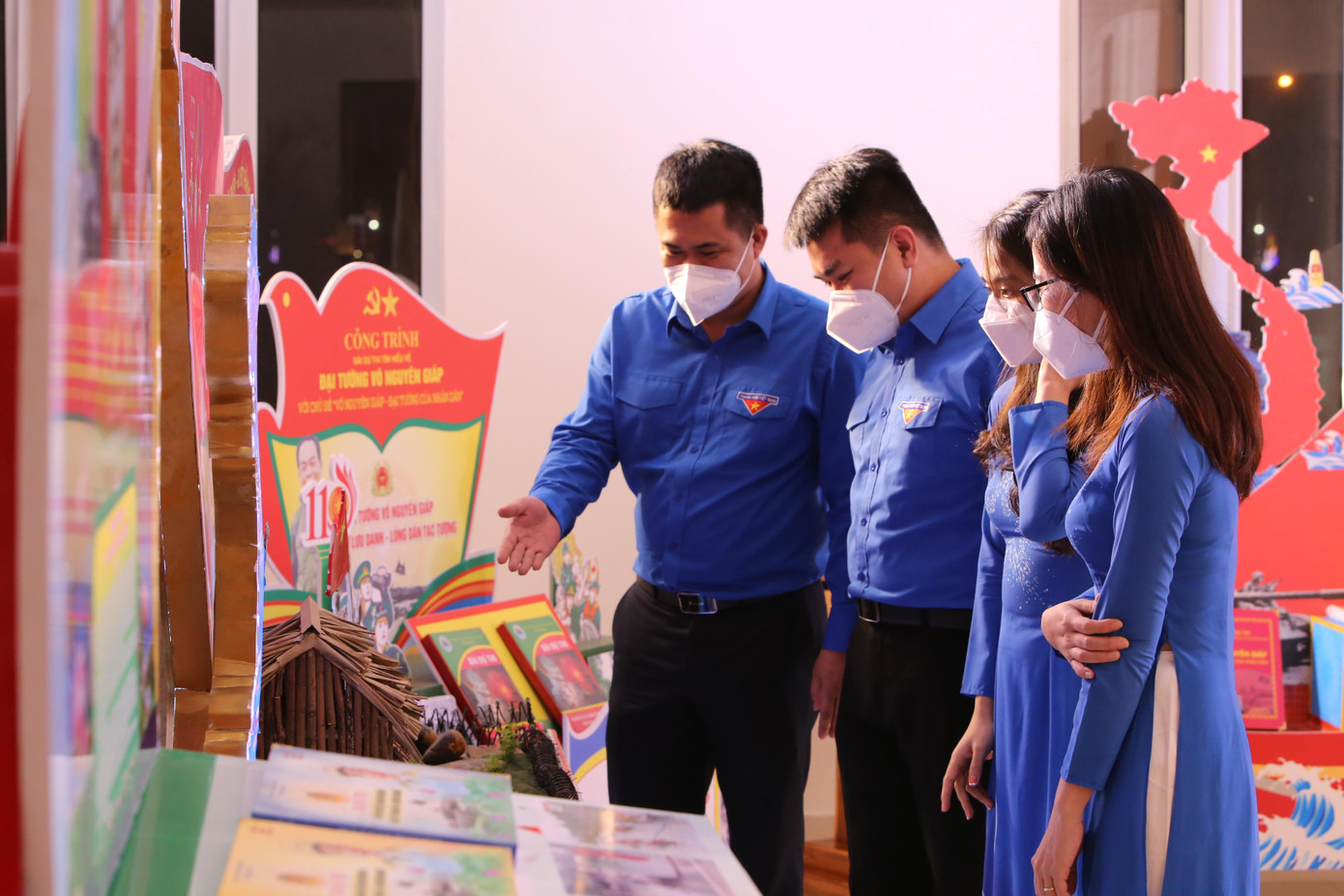 Thế hệ trẻ Quảng Bình hôm nay và tình cảm với Đại tướng Võ Nguyên Giáp Thế hệ trẻ Quảng Bình hôm nay và tình cảm với Đại tướng Võ Nguyên Giáp