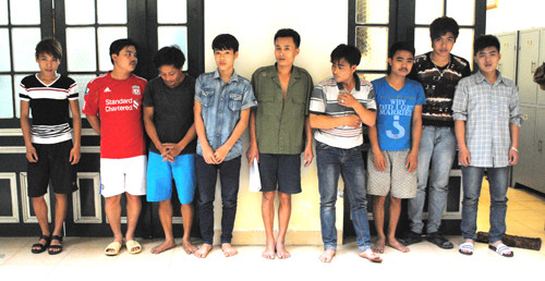 Các đối tượng đánh bạc ở huyện Thanh Oai bị Phòng CSHS bắt giữ