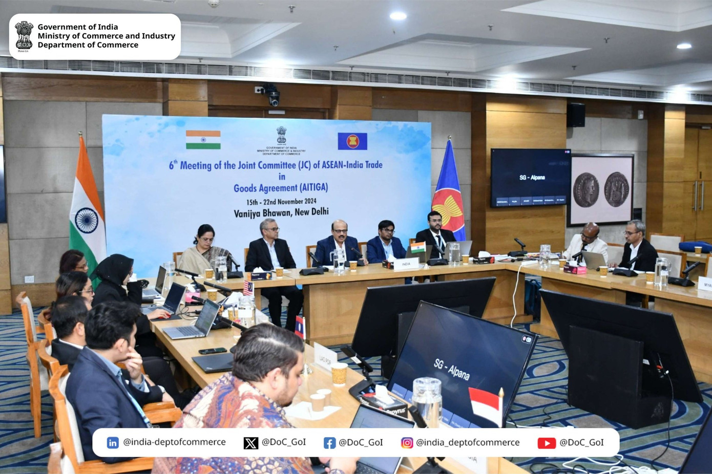 Toàn cảnh cuộc họp của Ủy ban hỗn hợp AITIGA tại New Delhi, Ấn Độ