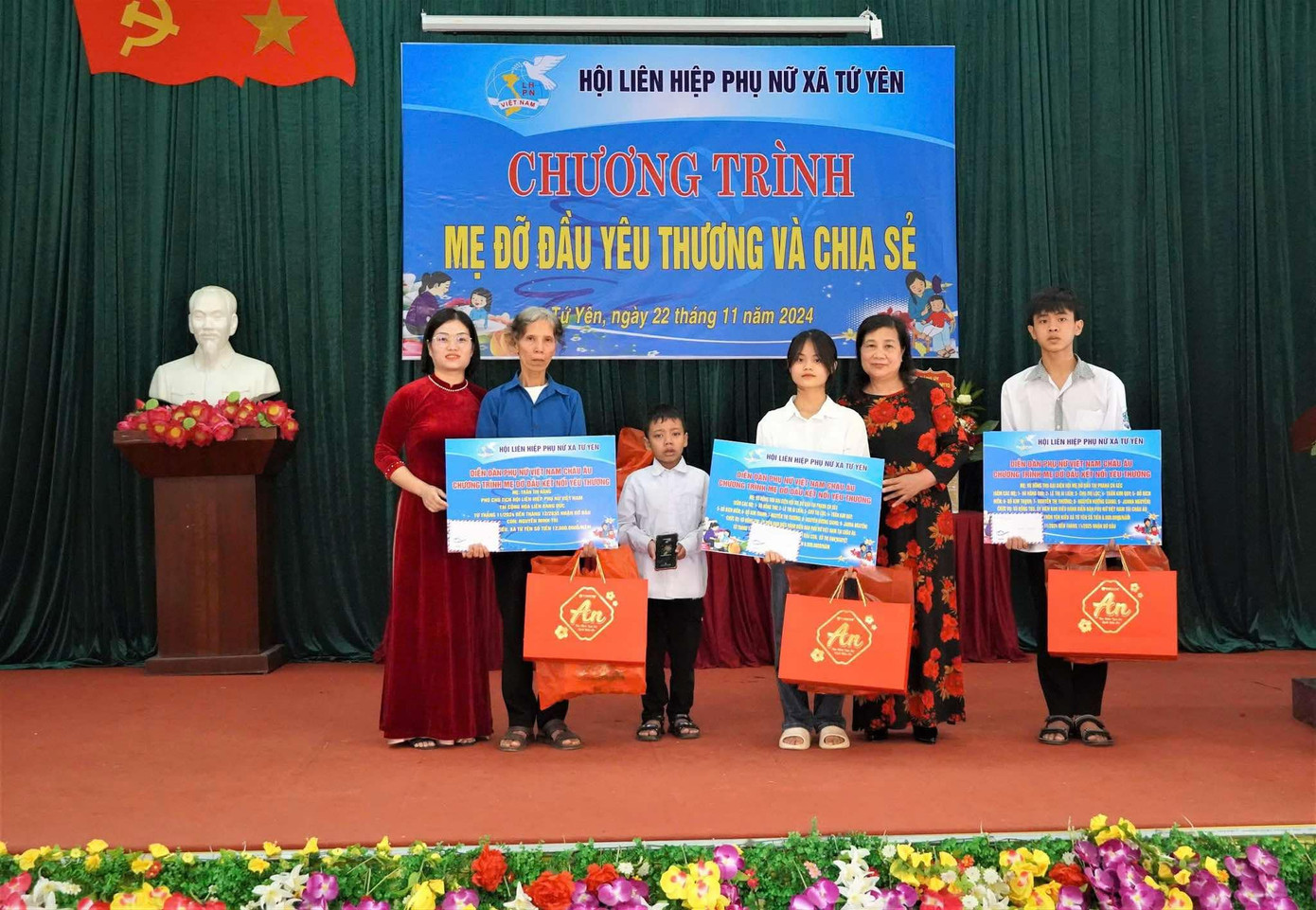 Ngày càng nhiều trẻ mồ côi tại Việt Nam nhận được sự quan tâm và hỗ trợ từ các mẹ đỡ đầu tại châu Âu.