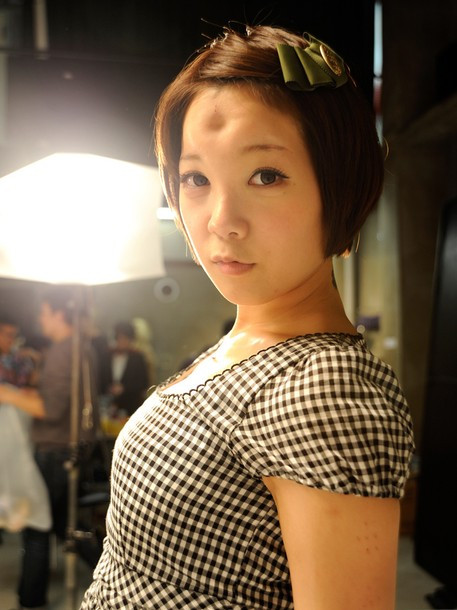 Asami có khuôn mặt tròn nay đã thực hiện thành công chiếc trán phồng. Asami có khuôn mặt tròn nay đã thực hiện thành công chiếc trán phồng