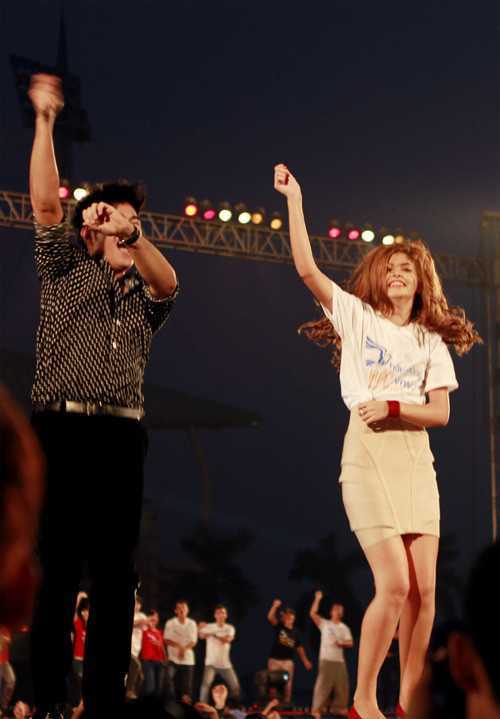 Điệu nhảy ngựa Gangnam style của Minh Quân và Andrea