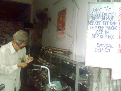 Bảng giá giầy dép khâu tay ở quận 4, TPHCM. Bảng giá giầy dép khâu tay ở quận 4, TPHCM