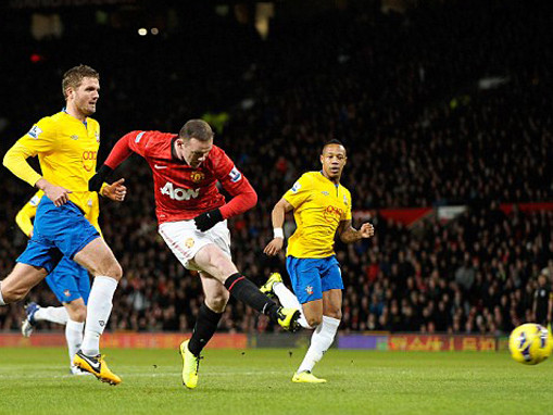 Hình ảnh trong trận M.U gặp Bolton tại giải Ngoại hạng Anh. Ảnh: Daily Mail