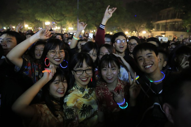 Châu Á bước sang năm mới 2020 ảnh 4