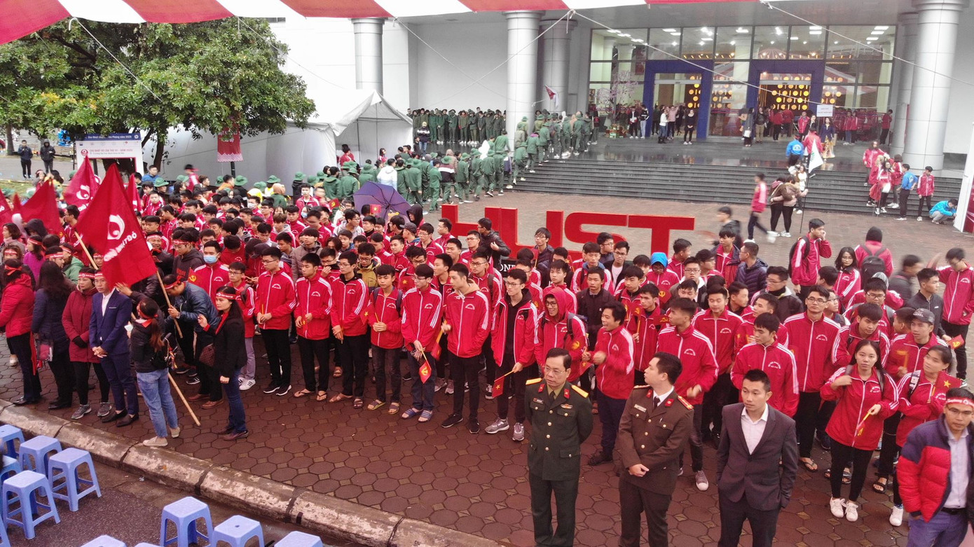 Chủ nhật Đỏ tô đậm triết lý sống nhân ái của người Việt Nam ảnh 71