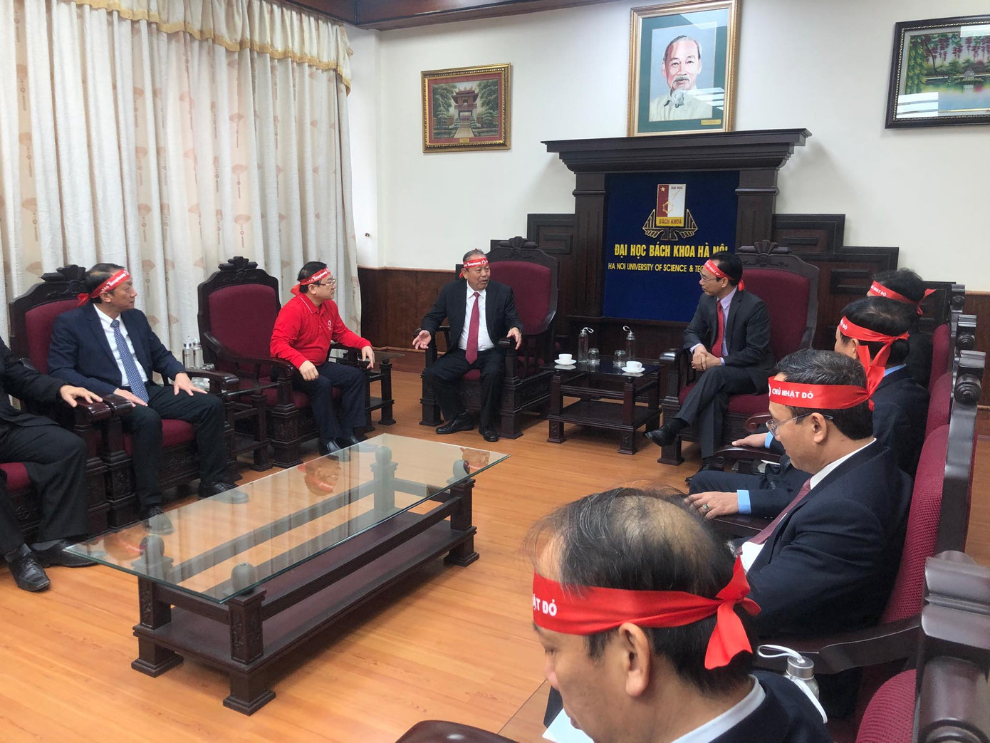 Chủ nhật Đỏ tô đậm triết lý sống nhân ái của người Việt Nam ảnh 55