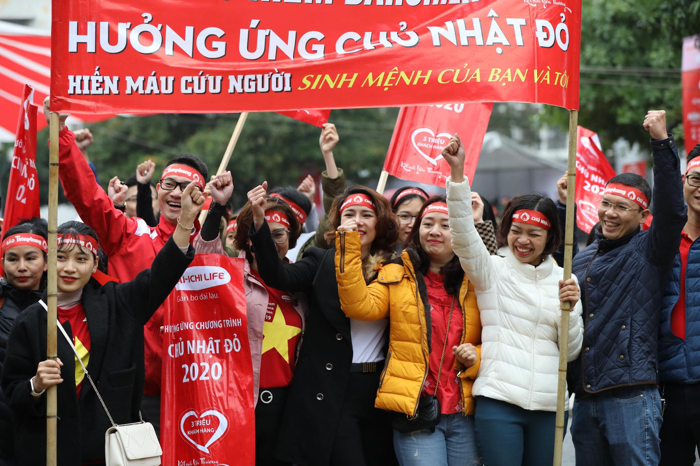 Chủ nhật Đỏ tô đậm triết lý sống nhân ái của người Việt Nam ảnh 43