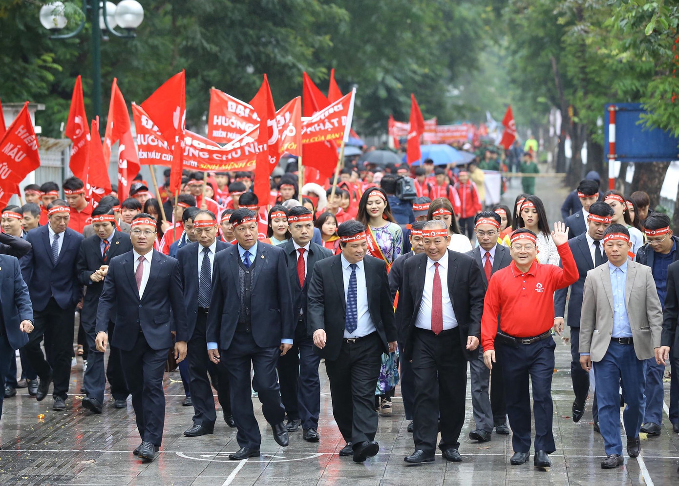 Chủ nhật Đỏ tô đậm triết lý sống nhân ái của người Việt Nam ảnh 35