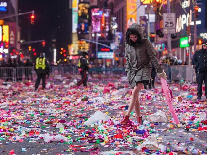 Nhiều người trẻ muốn kết thúc mối quan hệ khi bước sang năm mới để &quot;có khởi đầu mới&quot;. Ảnh: Anthony Quintano.