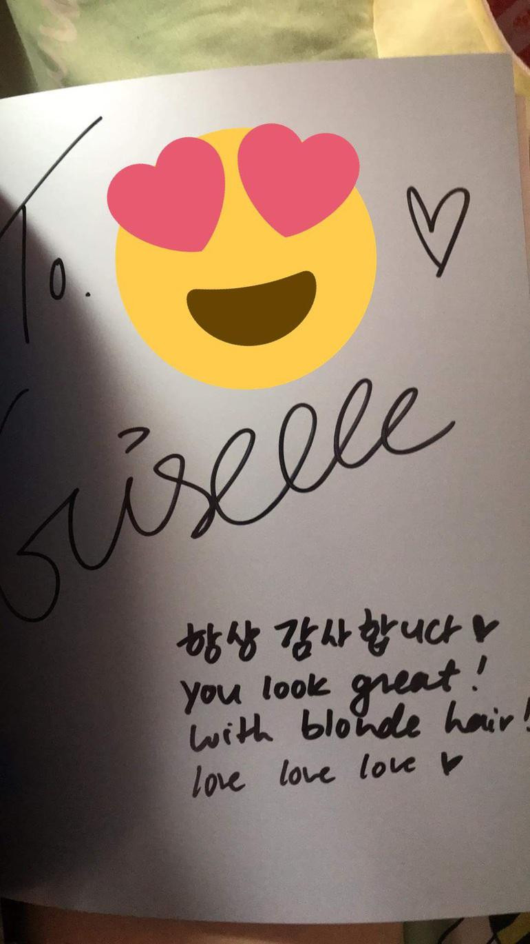 Những lời nhắn của thành viên Giselle (aespa) gửi tới Mai Lê. (Ảnh: Mai Lê) Những lời nhắn của thành viên Giselle (aespa) gửi tới Mai Lê. (Ảnh: Mai Lê)