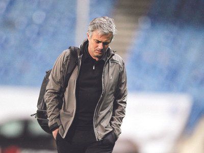 Mourinho đã sẵn sàng valy tới London?. ảnh: GETTY IMAGES. Mourinho đã sẵn sàng valy tới London?. ảnh: GETTY IMAGES