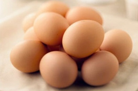 Ăn để giảm nhức mỏi mắt trong ngày hè ảnh 1