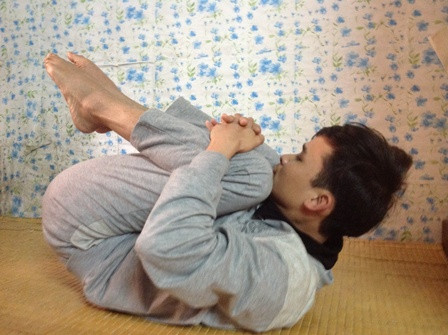 10 động tác phòng, trị viêm cột sống dính khớp ảnh 2