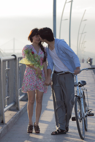 Trường Giang có nổi đoá khi Nhã Phương-Nhan Phúc Vinh thân mật thế này ảnh 1