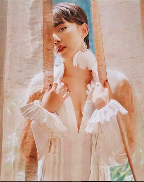 Tóc Tiên lại diện váy xuyên thấu, lấp ló vòng 1 gây xôn xao ảnh 4