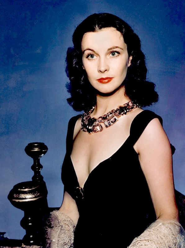 Ngắm nhan sắc kinh điển của minh tinh phim 'Cuốn theo chiều gió' ảnh 8