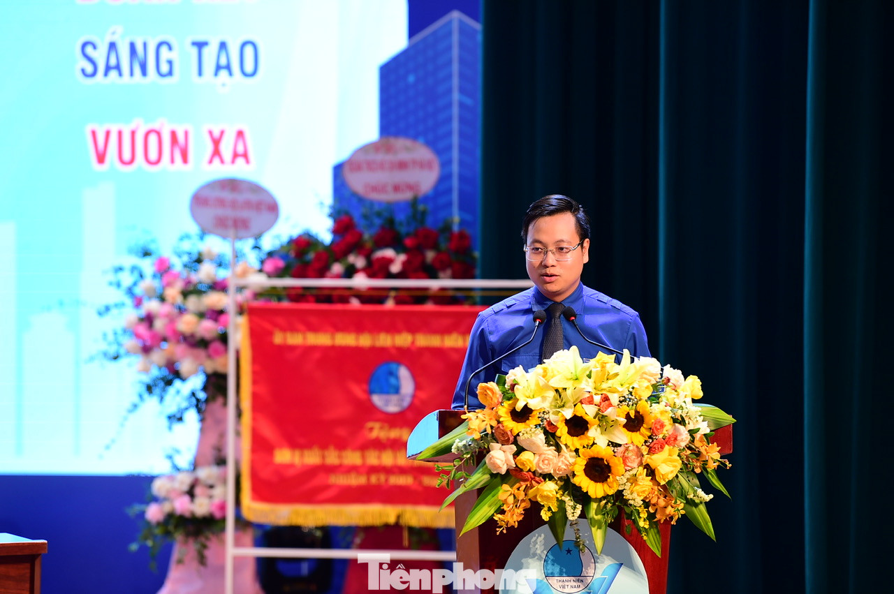 Các đại biểu trình bày tham luận tại Đại hội. Ảnh: Xuân Tùng