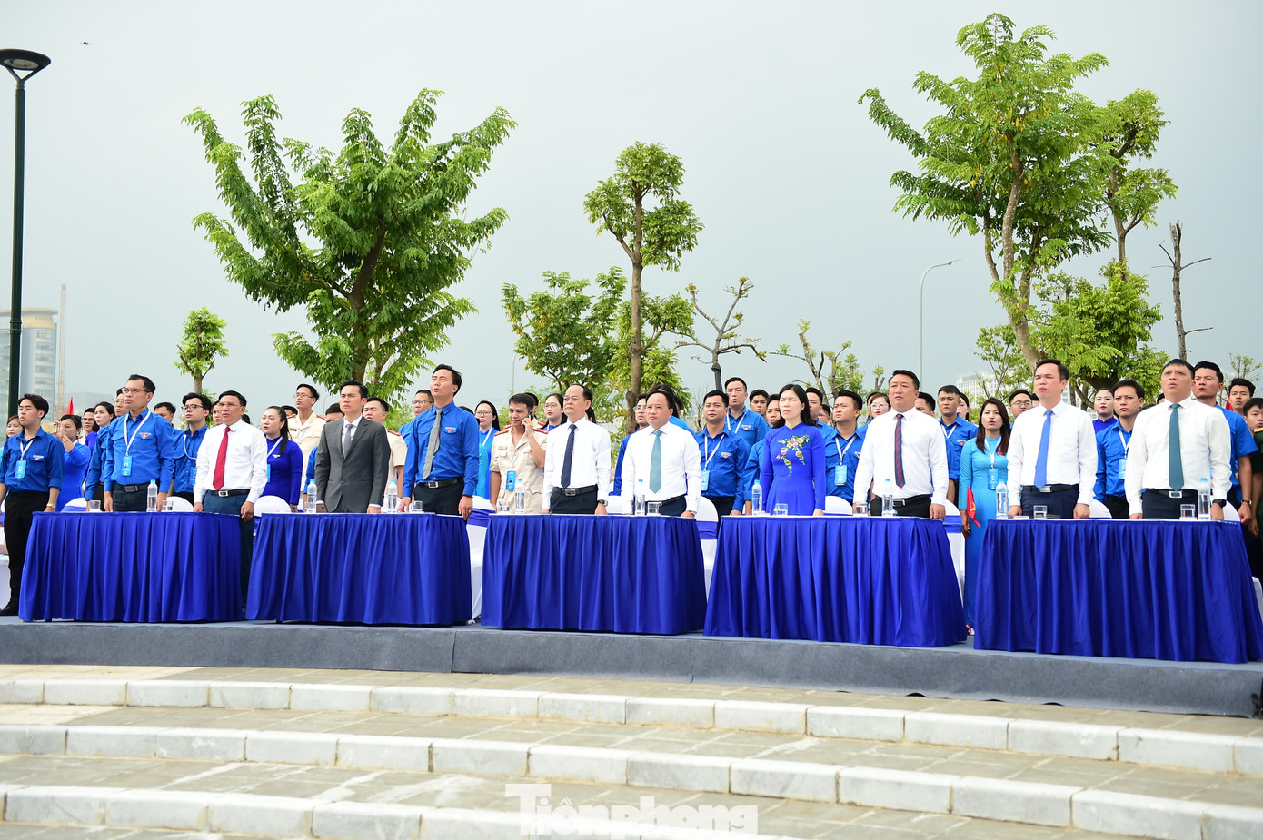 Nghi lễ chào cờ được diễn ra sau chương trình diễu hành chào mừng Đại hội đại biểu Hội LHTN Việt Nam TP Hà Nội lần thứ 8, nhiệm kỳ 2024 - 2029.