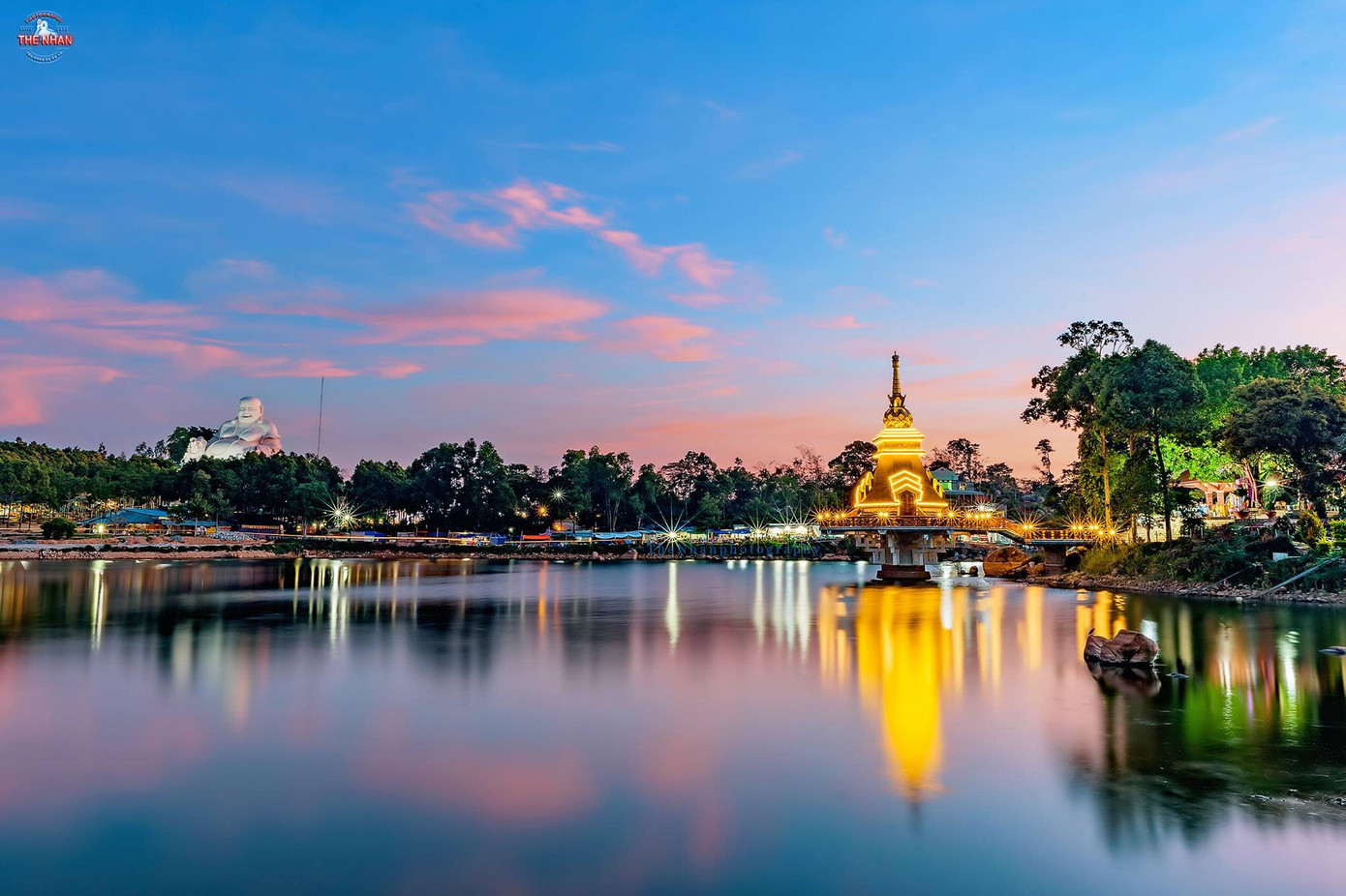 Khi đêm về trên đỉnh Cấm Sơn