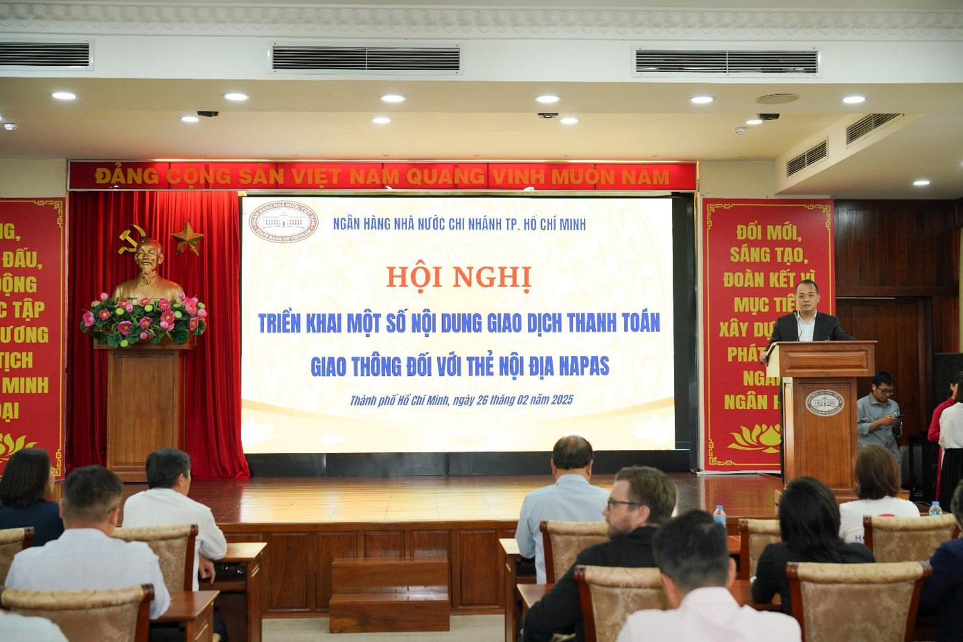 Ông Nguyễn Đăng Hùng - Phó Tổng Giám đốc NAPAS Ông Nguyễn Đăng Hùng - Phó Tổng Giám đốc NAPAS