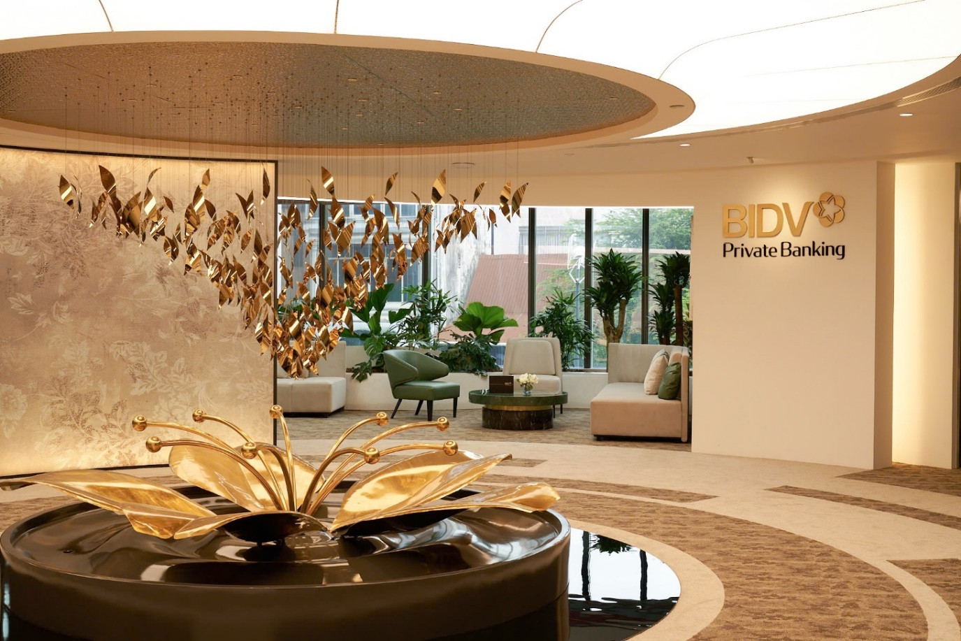 Không gian sang trọng đẳng cấp tại Chi nhánh Trung tâm Khách hàng Cá nhân Cao cấp TP. Hồ Chí Minh