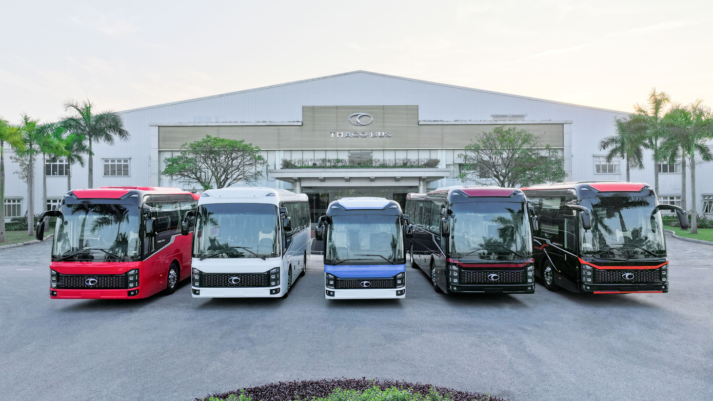THACO AUTO khánh thành dây chuyền công nghệ sản xuất nhà máy THACO Bus và ra mắt các sản phẩm mới thương hiệu THACO Bus, THACO Truck THACO AUTO khánh thành dây chuyền công nghệ sản xuất nhà máy THACO Bus và ra mắt các sản phẩm mới thương hiệu THACO Bus, THACO Truck