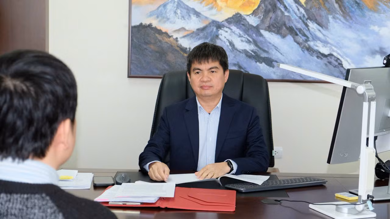 Ông Đinh Đức Thụ - Phó tổng giám đốc TCTy Dịch vụ Viễn Thông VinaPhone