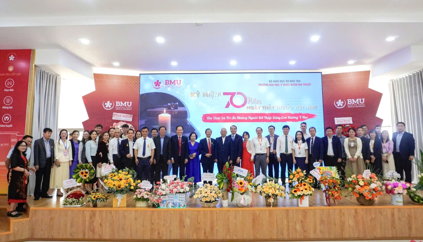 Lễ kỷ niệm 70 năm Ngày Thầy thuốc Việt Nam