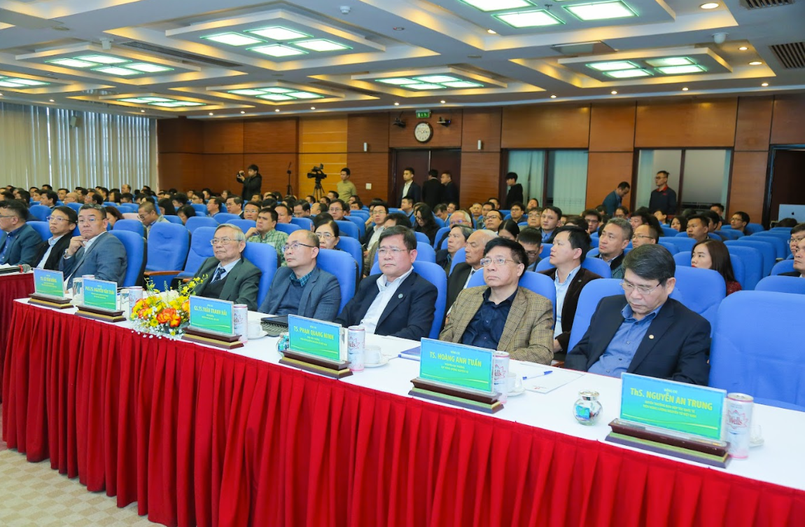 Hội thảo thu hút các bộ, kỹ sư, kỹ thuật của Petrovietnam có niềm đam mê với nguồn năng lượng mới