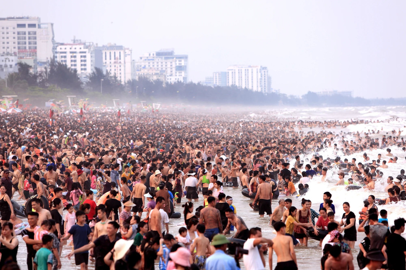 Biển Sầm Sơn vào mùa du lịch Biển Sầm Sơn vào mùa du lịch