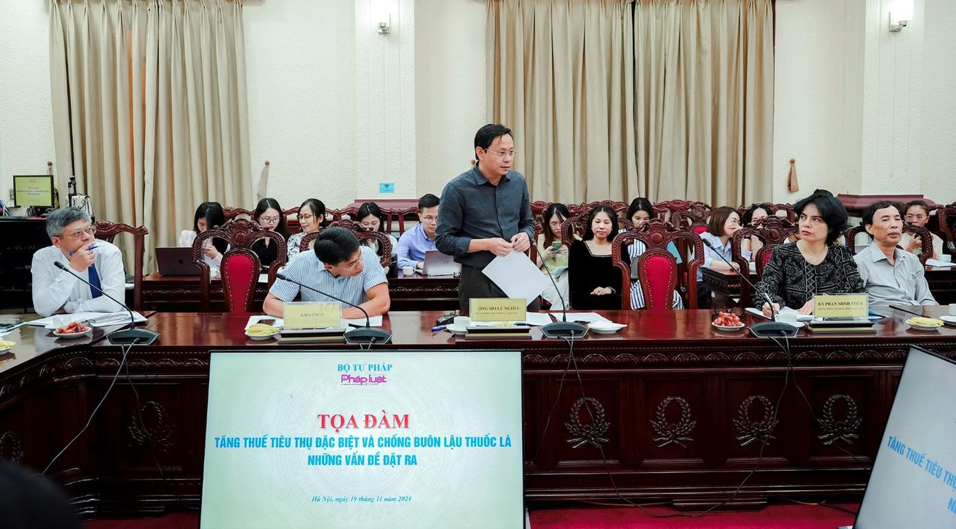 Với những vấn đề trên, ông Hồ Lê Nghĩa, Chủ tịch Hiệp hội Thuốc lá Việt Nam đề xuất tăng 2.000 đồng vào năm 2026, 2.000 đồng vào năm 2028 và thêm 2.000 đồng vào năm 2030.