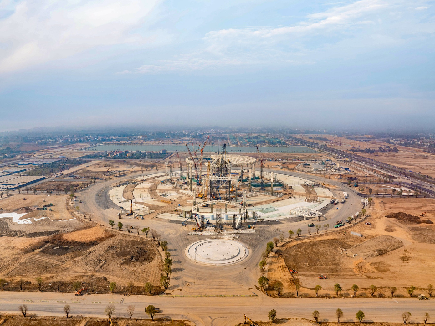 The Grand Expo - điểm nhấn của Vinhomes Global Gate đang dần thành hình