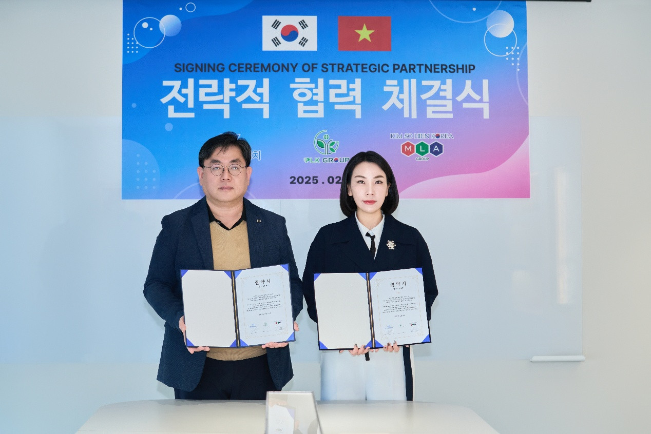 Ông Yoo Jeong Cheol – Phó Tổng Giám đốc KOLMAR BNH tại Lễ ký kết Ông Yoo Jeong Cheol – Phó Tổng Giám đốc KOLMAR BNH tại Lễ ký kết