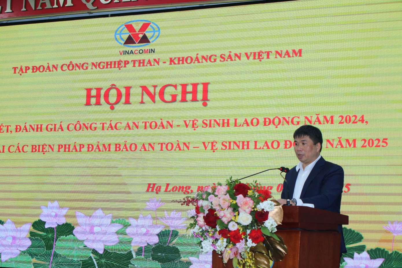 Phó TGĐ Tập đoàn Nguyễn Văn Tuân chủ trì hội nghị