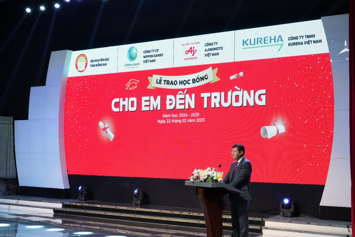 Ông Tsutomu Nara Tổng Giám đốc Ajinomoto Việt Nam nhấn mạnh ý nghĩa của Quỹ học bổng “Cho em đến trường”