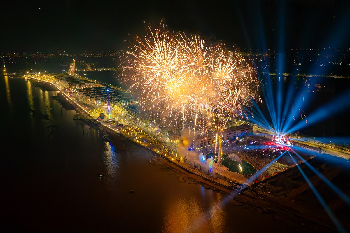 Với loạt sự kiện âm nhạc liên tục được tổ chức, Thành phố đảo Hoàng Gia - Vinhomes Royal Island đang vươn tầm trở thành điểm đến giải trí hàng đầu miền Bắc Với loạt sự kiện âm nhạc liên tục được tổ chức, Thành phố đảo Hoàng Gia - Vinhomes Royal Island đang vươn tầm trở thành điểm đến giải trí hàng đầu miền Bắc