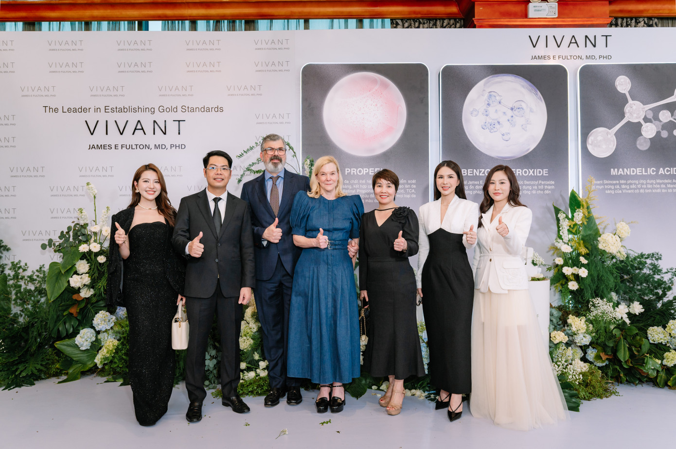 Các diễn giả uy tín góp mặt tại sự kiện: CEO Richard Arregui, Chủ tịch Susan Fulton, CEO Trần Đình Thăng, Bác sĩ Đàm Hồng, Bác sĩ Phạm Ly và Bác sĩ Lưu Phương Các diễn giả uy tín góp mặt tại sự kiện: CEO Richard Arregui, Chủ tịch Susan Fulton, CEO Trần Đình Thăng, Bác sĩ Đàm Hồng, Bác sĩ Phạm Ly và Bác sĩ Lưu Phương