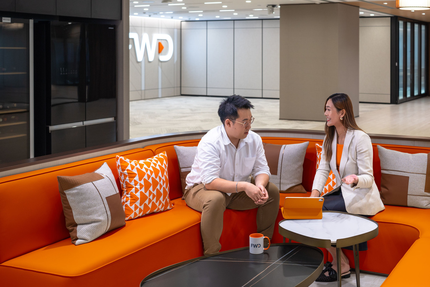 FWD Việt Nam liên tục đổi mới nhằm không ngừng nâng cao trải nghiệm khách hàng. FWD Việt Nam liên tục đổi mới nhằm không ngừng nâng cao trải nghiệm khách hàng.