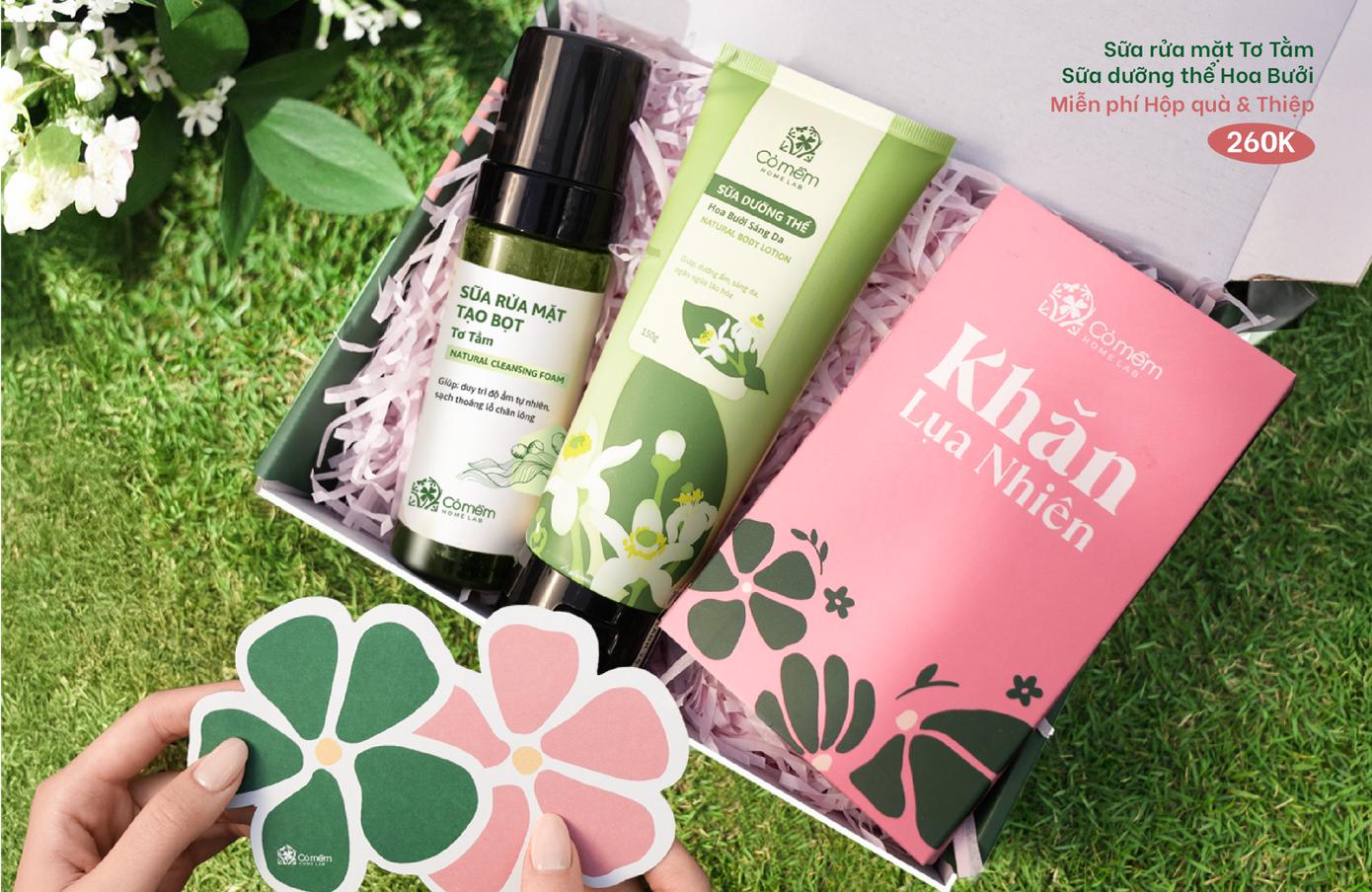 Một trong những bộ quà tặng bán chạy của Cỏ Mềm dịp 8/3 Một trong những bộ quà tặng bán chạy của Cỏ Mềm dịp 8/3
