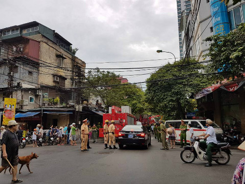 Hà Nội: Sập nhà 3 tầng, 2 người tử vong ảnh 14